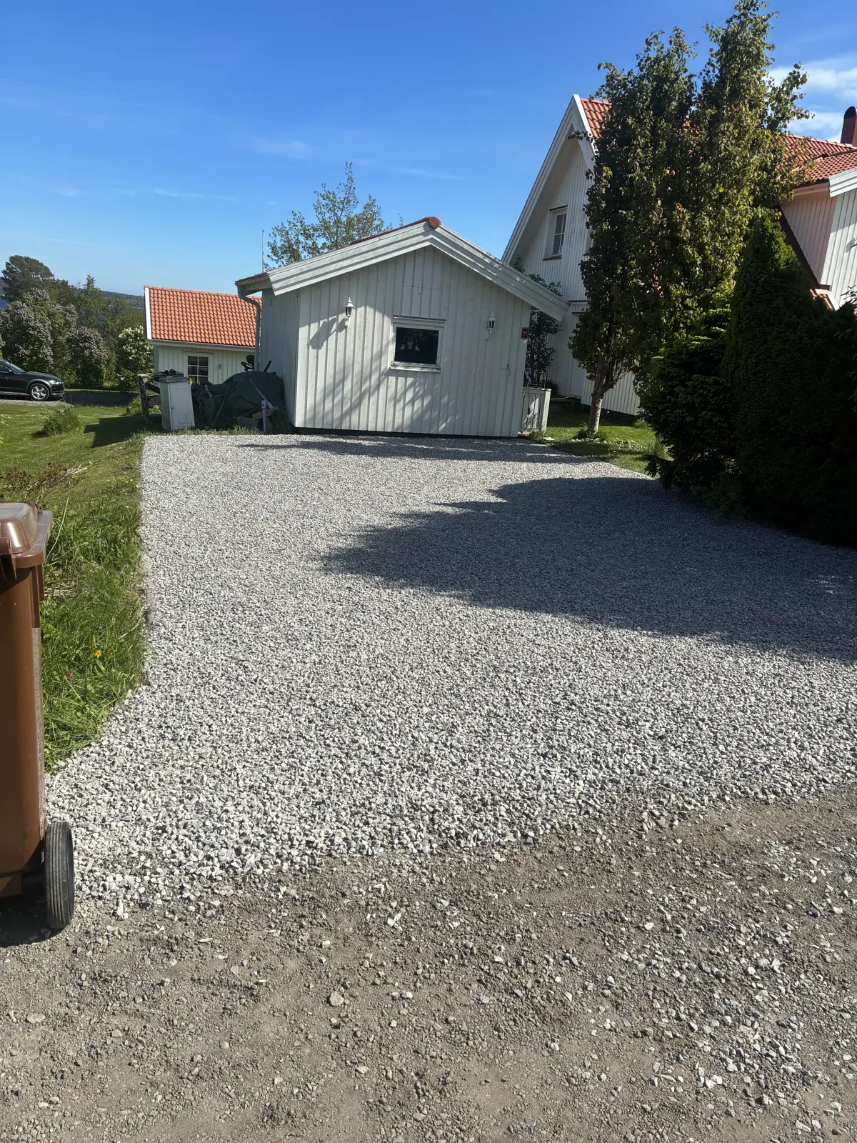 Grusad parkeringsyta på Alnö