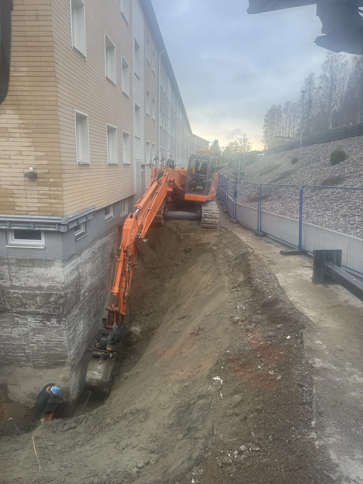 Akut vattenläcka i Sundsvall – Norrlands Gräv & Transport